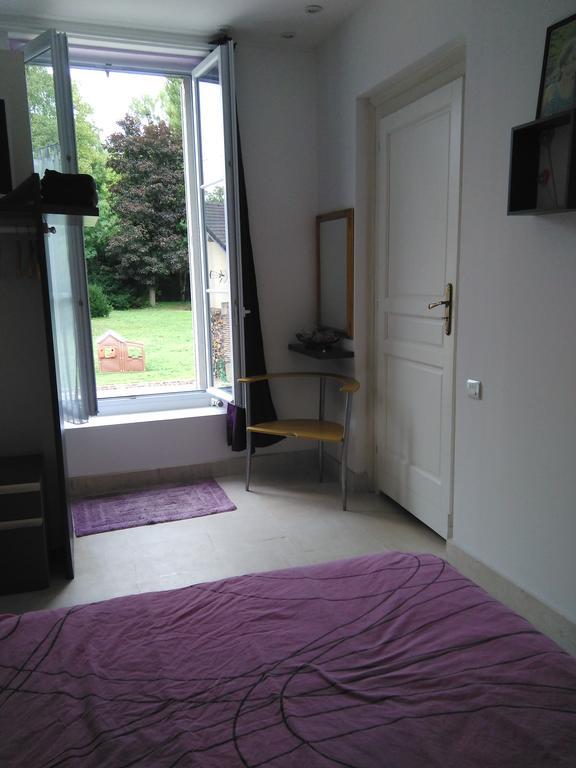 Le Betrot Bed and Breakfast Estissac Exteriör bild